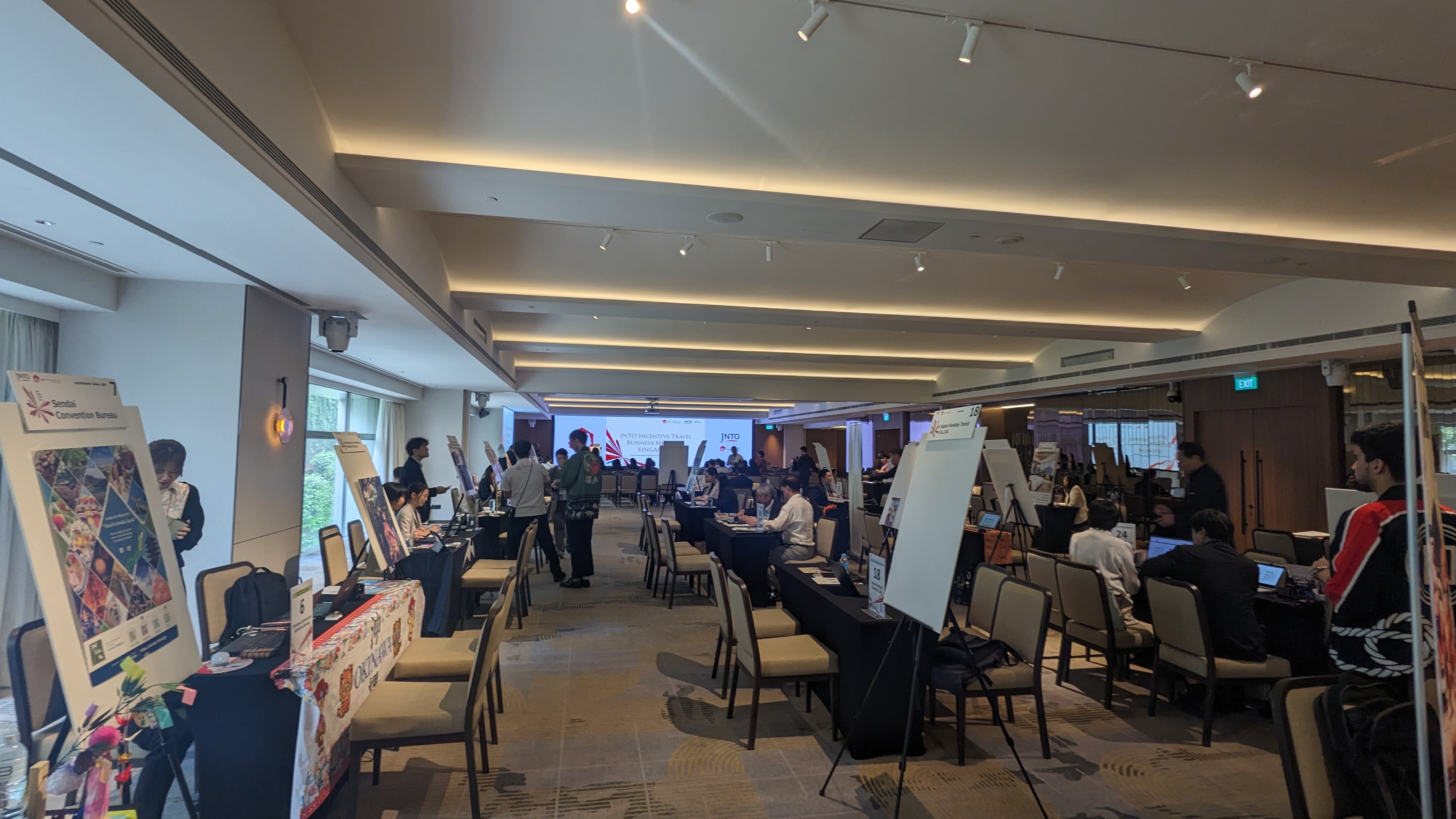 PXL_20251104_023749323