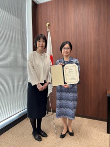 大隅先生アンバサダー認定状お渡し(3)
